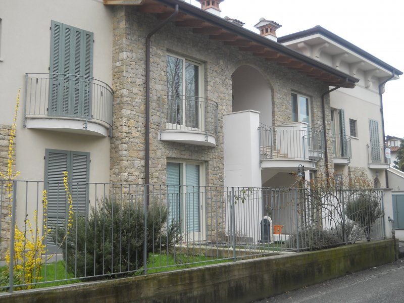 Recente appartamento ammobiliato a Bergamo in Vendita