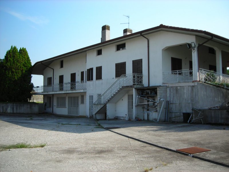 Casa di riposo per anziani a Udine in Vendita