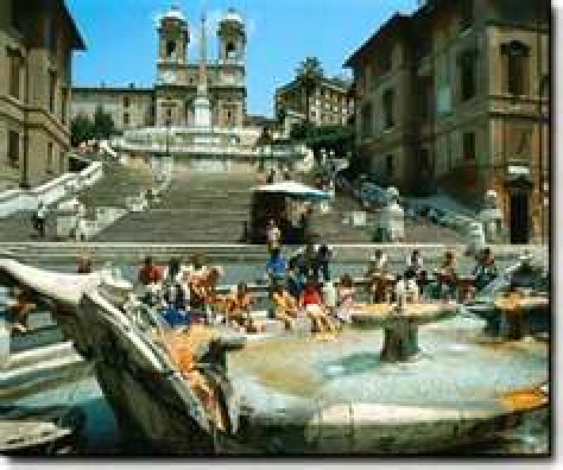 Appartamento centro storico Piazza di Spagna a Roma in Affitto
