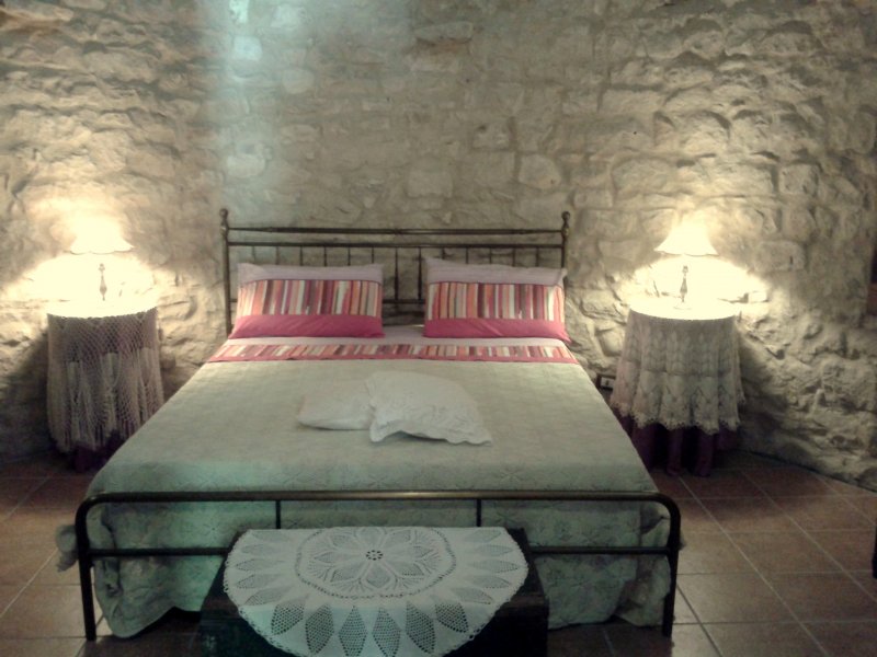 Appartamentini in villa medievale a Modica a Ragusa in Affitto