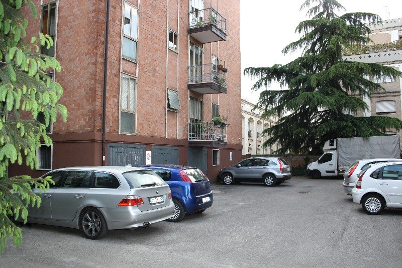 Box garage Porta Savonarola a Padova in Affitto