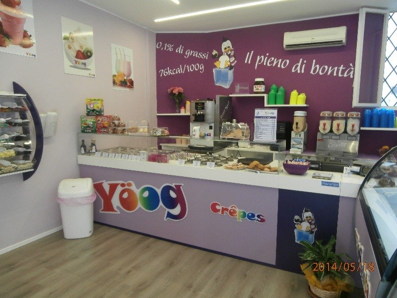 Attivit di yogurteria gelateria centro storico a Modena in Vendita