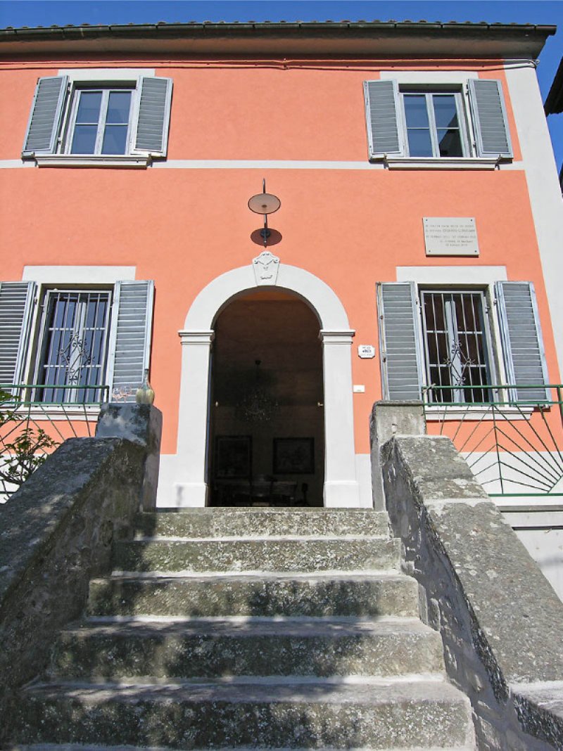 Palazzo del 1700 a Popolano a Firenze in Vendita