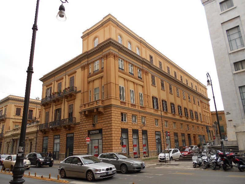Monolocale per uso continuativo o transitorio a Palermo in Affitto
