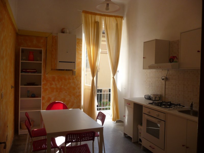 Appartamento arredato a Chiavari a Genova in Affitto
