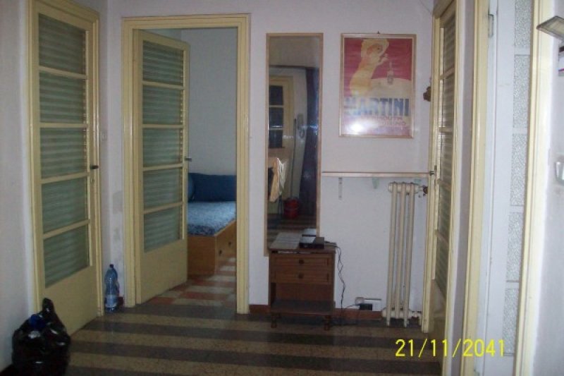 Camera singola a femmina o maschio a Pavia in Affitto