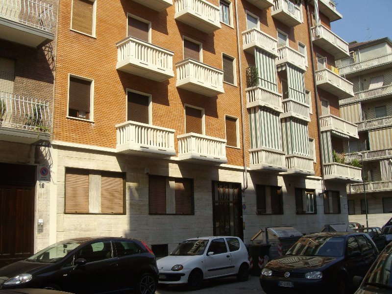 Borgo Vittoria appartamento ristrutturato a Torino in Vendita