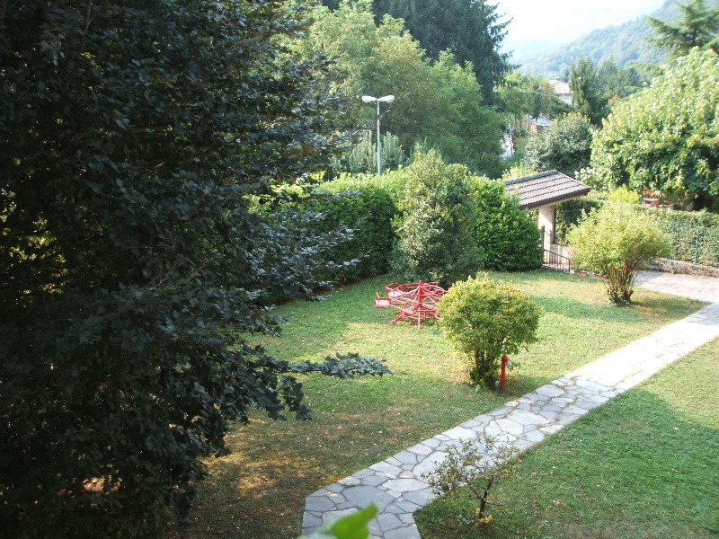 Locali a Valle Imagna a Bergamo in Affitto