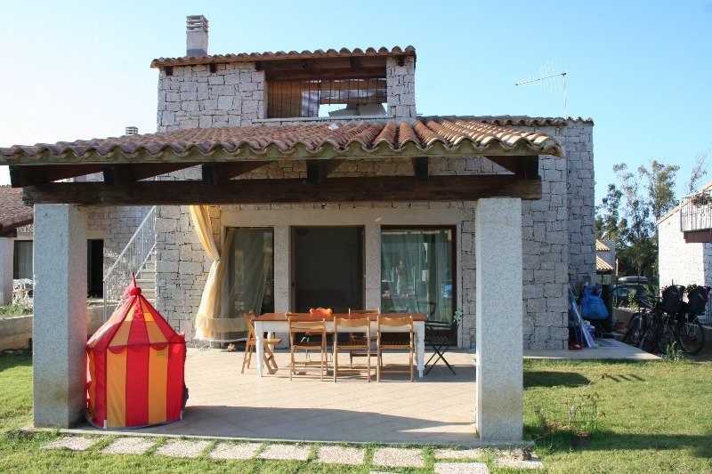 Villa a Cala Sinzias a Cagliari in Affitto