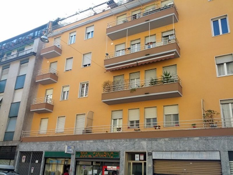 Appartamento adiacenze Piazza Firenze a Milano in Vendita
