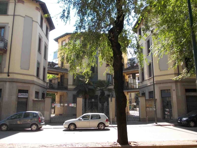 Appartamento Viale Nazario Sauro a Milano in Vendita