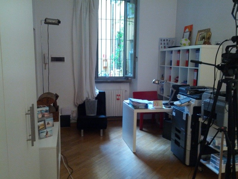 Appartamento Adiacenze MM Sant'Ambrogio a Milano in Vendita