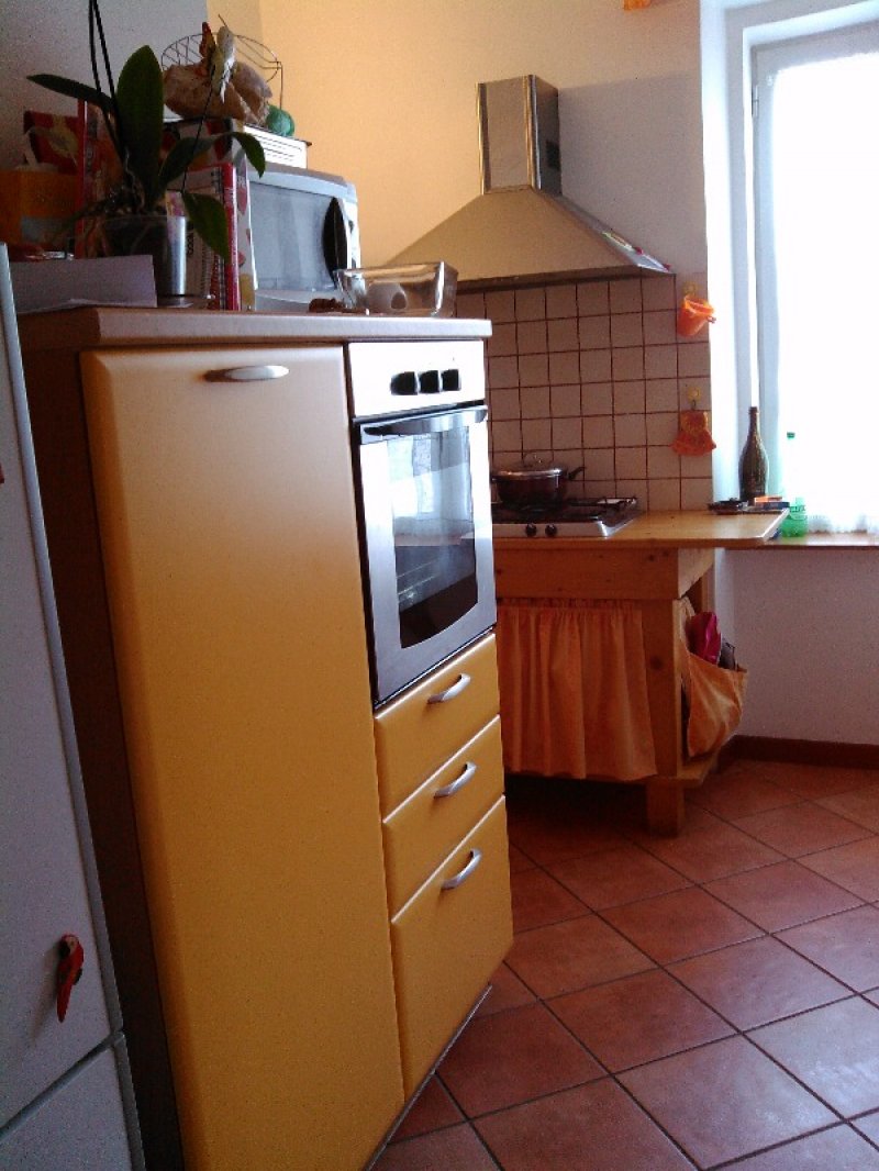Appartamento ammobiliato a San Giacomo a Trieste in Affitto
