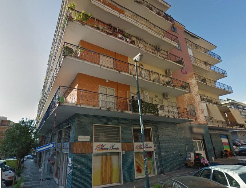 Colli Aminei appartamento a Napoli in Affitto