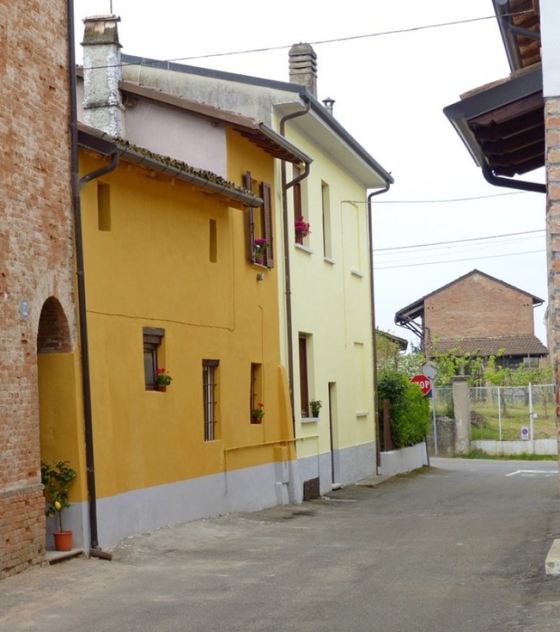 Casa a Codevilla a Pavia in Vendita