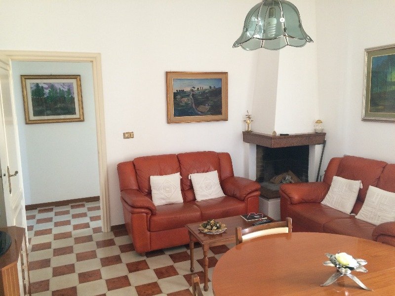 Villa bifamiliare a Castrignano del Capo a Lecce in Vendita