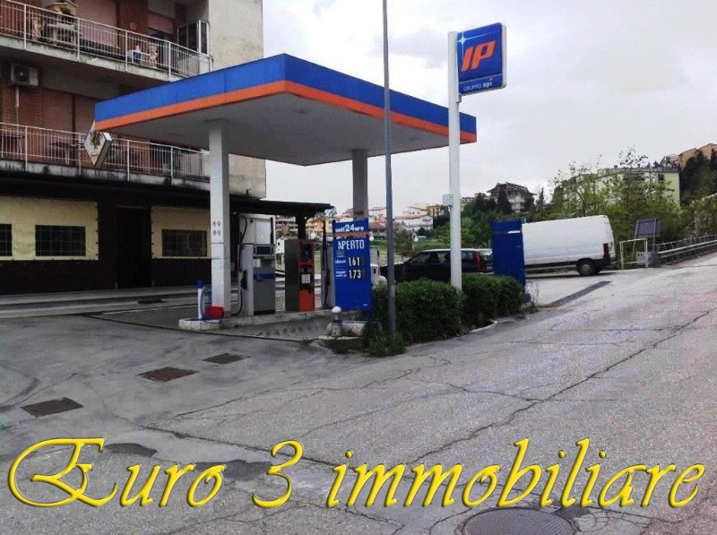 Distributore di carburante a Montegiorgio a Fermo in Vendita