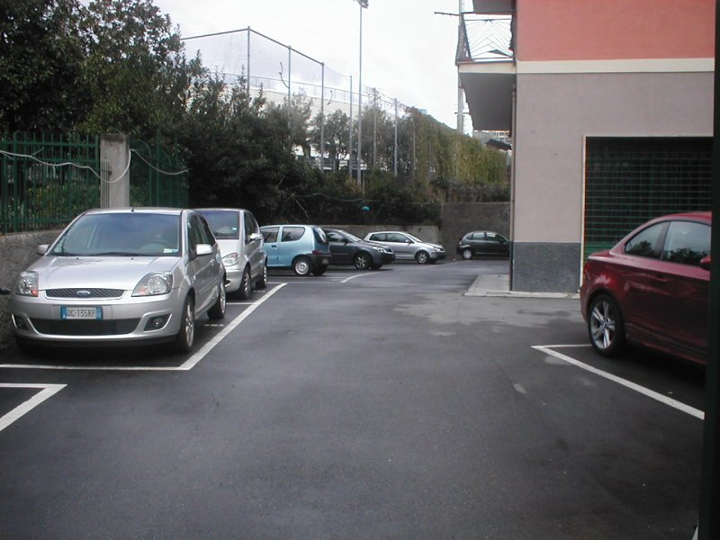 Posto auto e posto moto zona San Martino a Genova in Affitto