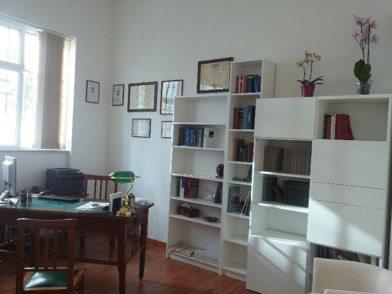 Stanze ad avvocati o psicologi Galilei-Patern a Palermo in Affitto