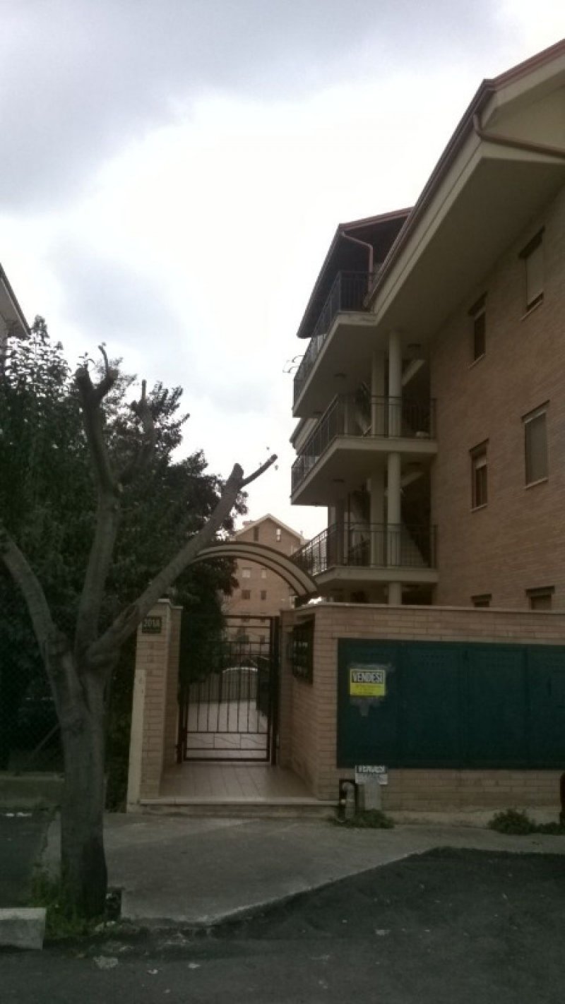 Appartamento prospiciente chiesa San Pio X a Chieti in Vendita
