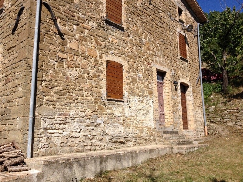 Fondo rustico ad Assisi a Perugia in Vendita
