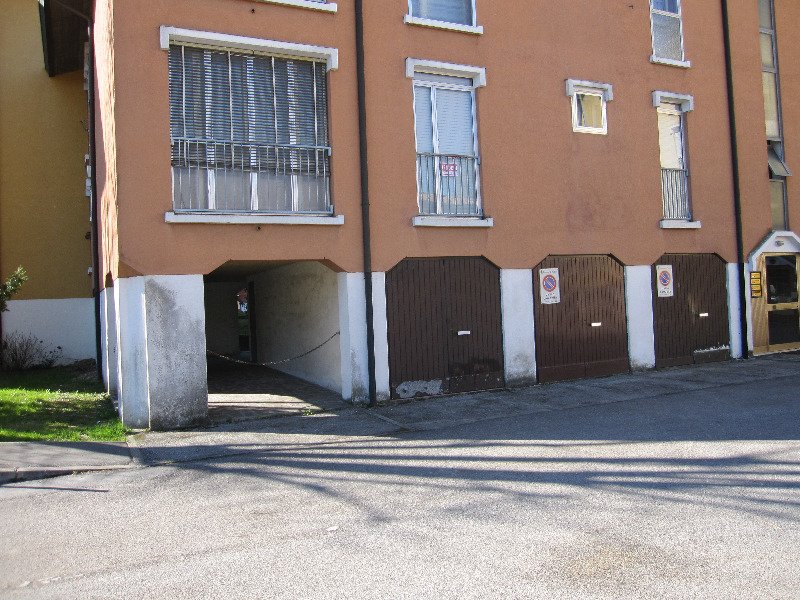 Zona Sacro Cuore appartamento con arredo a Padova in Vendita