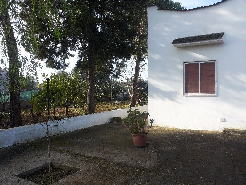 Villa periodo estivo in contrada Monteciminiello a Brindisi in Affitto