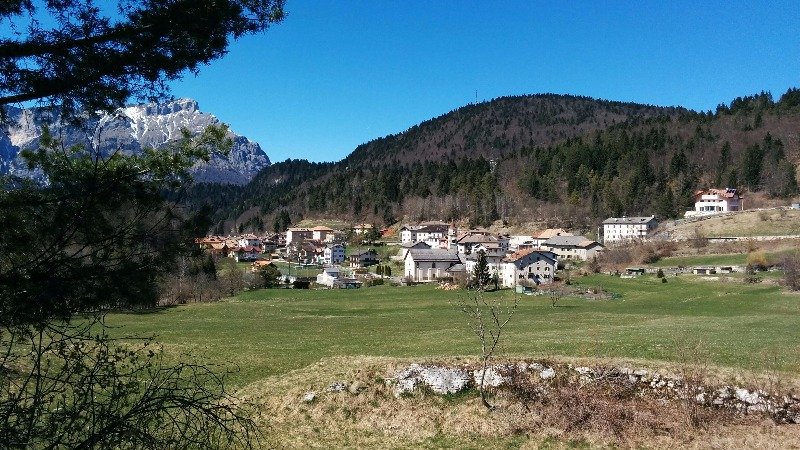 Terreno edificabile urbanizzato a Folgaria a Trento in Vendita