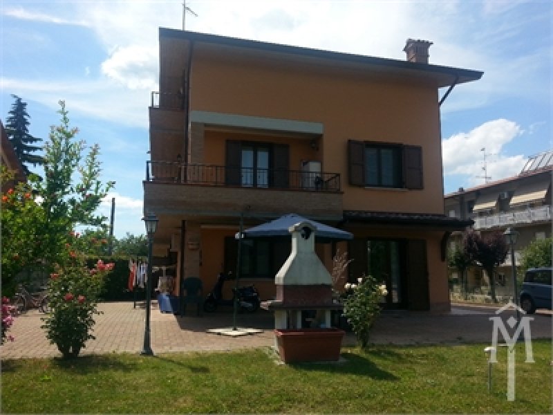 Montecavolo villa a Reggio nell'Emilia in Vendita