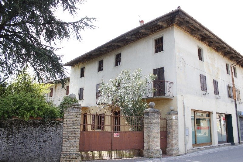 Casa in centro a Martignacco a Udine in Vendita