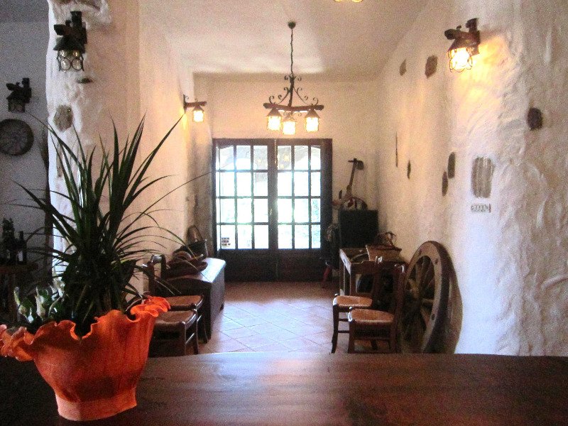 Camere in villa a Barega a Carbonia-Iglesias in Affitto