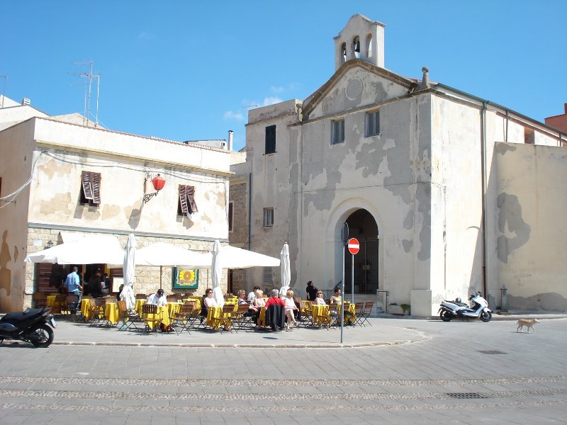 Appartamento in antico monastero ad Alghero a Sassari in Affitto
