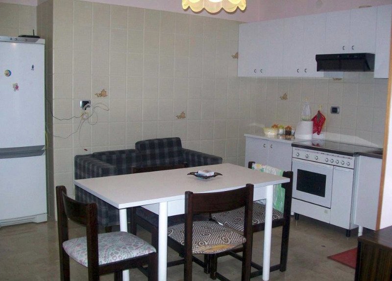 Zona Vazzieri a studentesse camera singola a Campobasso in Affitto