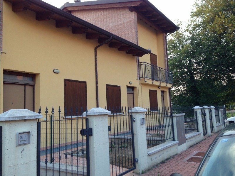 Villetta a schiera a Bazzano a Bologna in Affitto