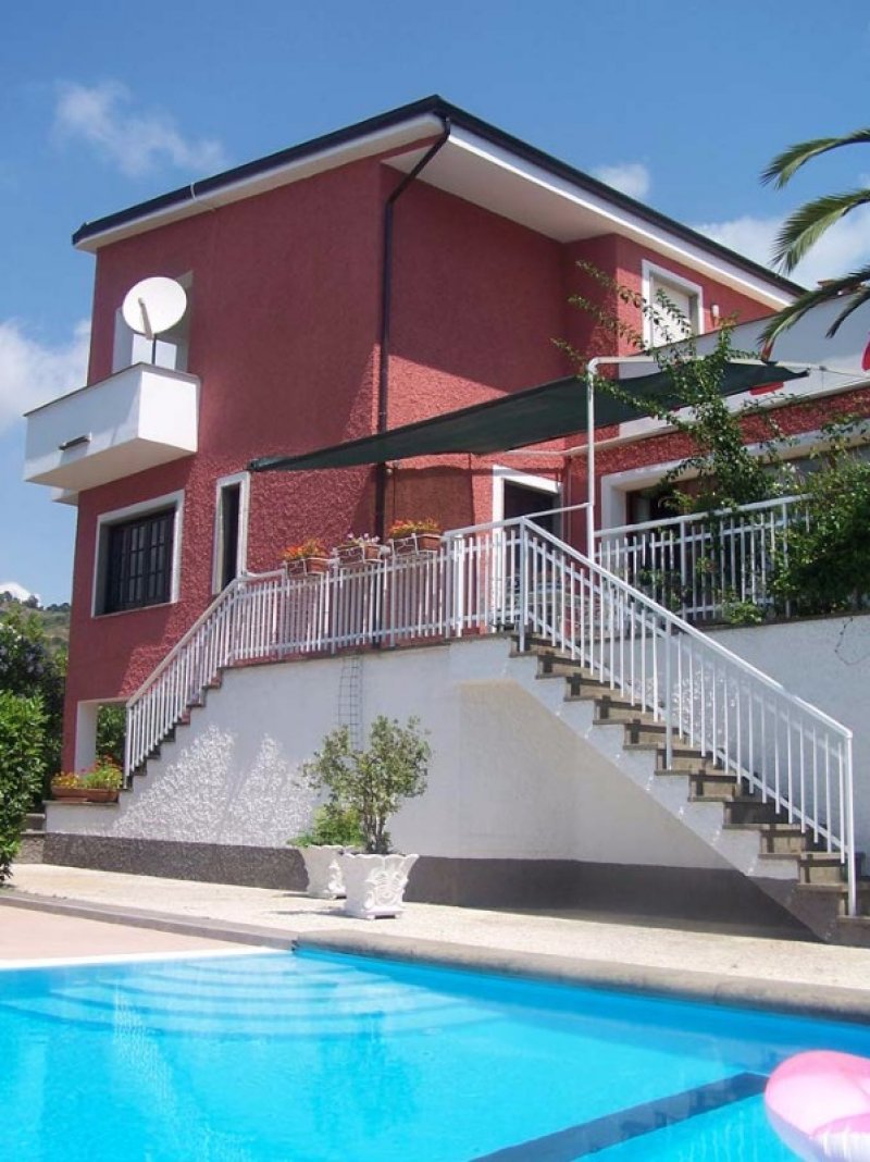 Appartamento con piscina localit balneare a Salerno in Affitto