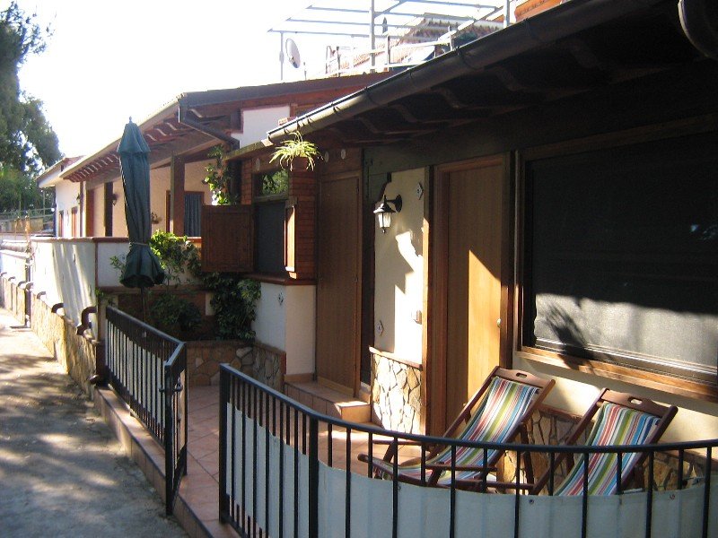 Villa a Milianni a Messina in Affitto