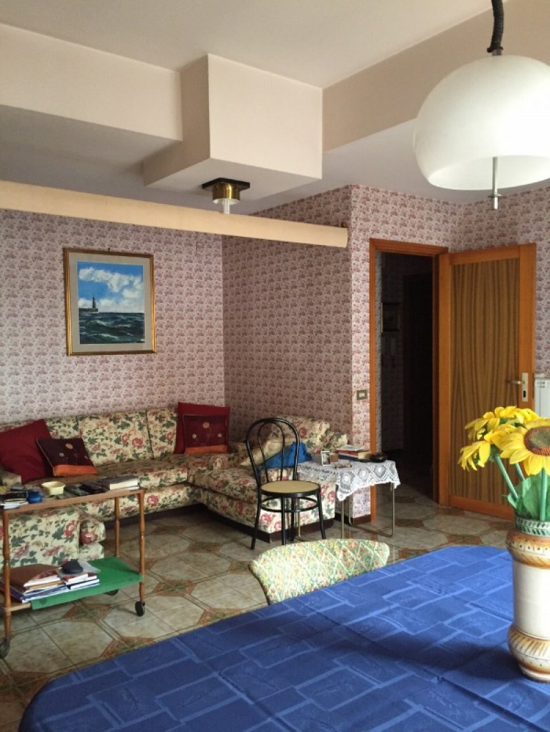 Appartamento zona Notarbartolo a Palermo in Affitto