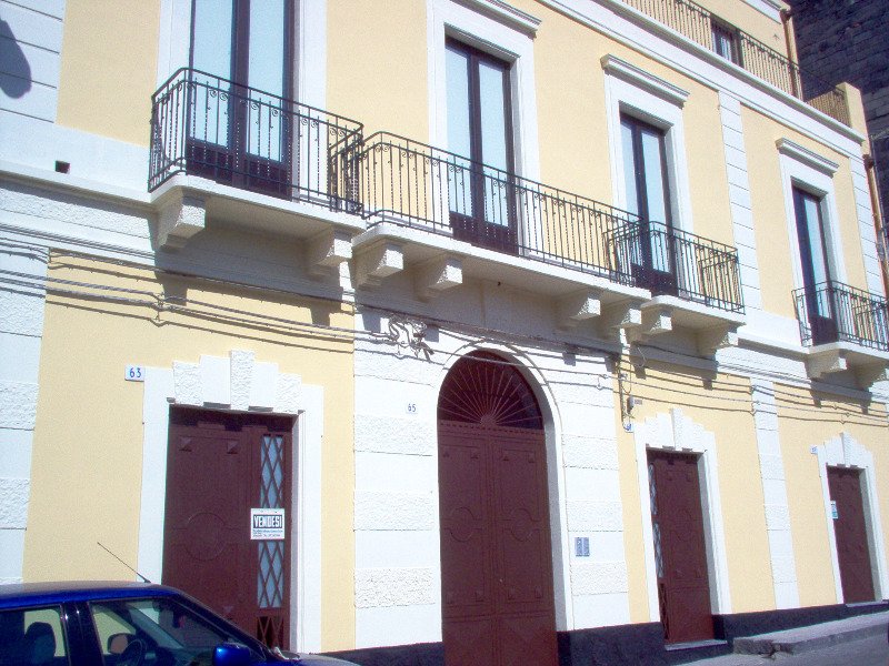 Appartamenti vicino Ospedale Vittorio Emanuele a Catania in Vendita