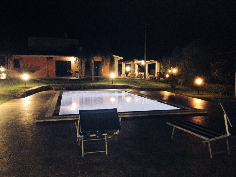 Carpignano Salentino villa con pineta e piscina a Lecce in Affitto