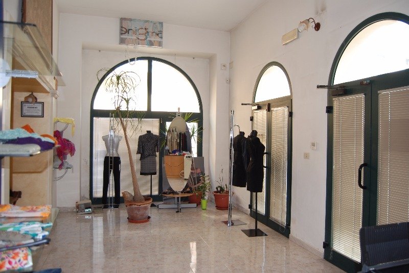 Locale commerciale Taurisano a Lecce in Affitto