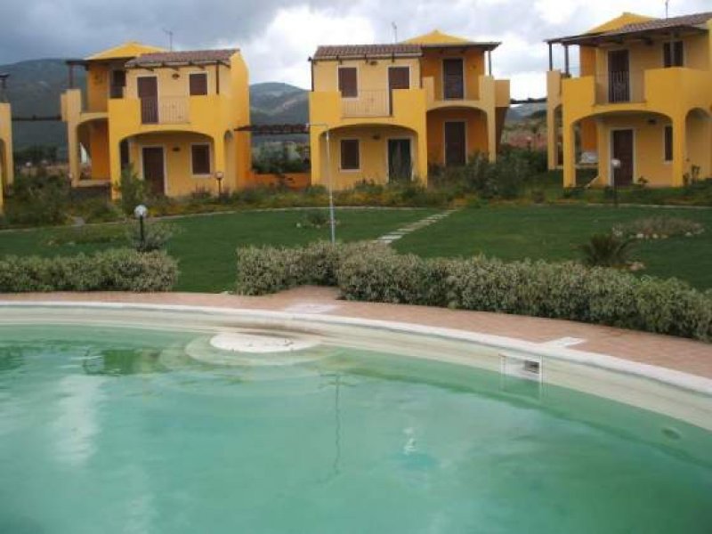 Viddalba villino in residence con piscina a Sassari in Vendita