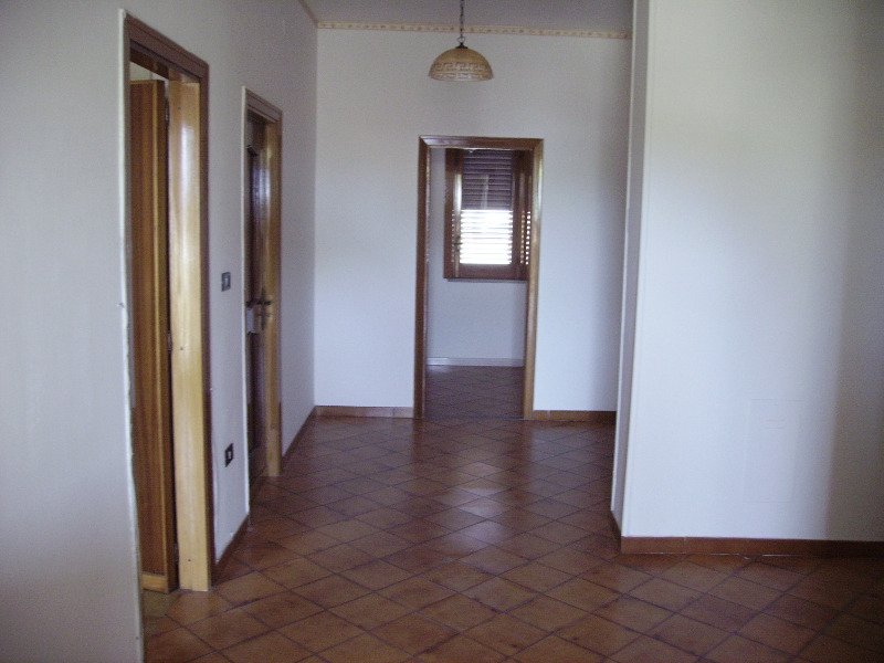 Appartamento in villaggio coppola Castel Volturno a Caserta in Affitto