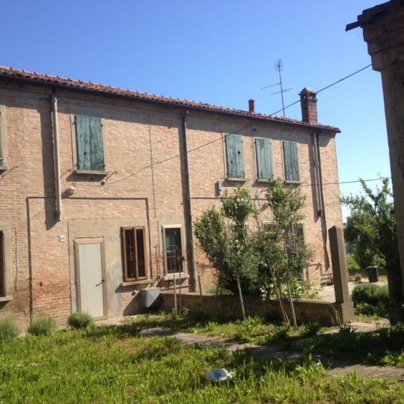 Casa indipendente a Voghenza a Ferrara in Vendita