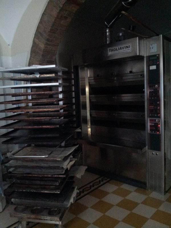 Vasto attivit di panetteria pizzeria a Chieti in Vendita