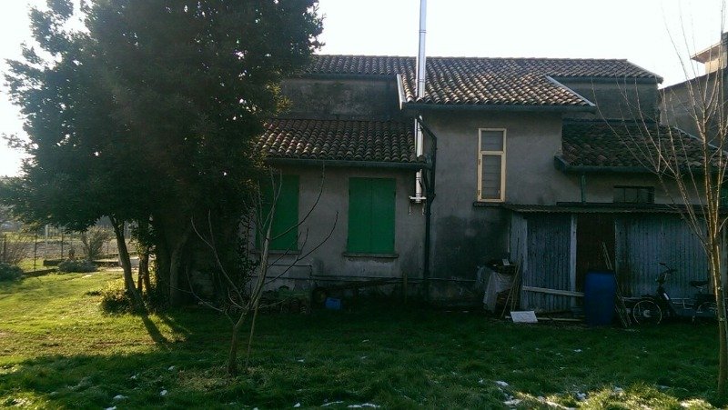 Mira casa singola in zona verde di campagna a Venezia in Vendita