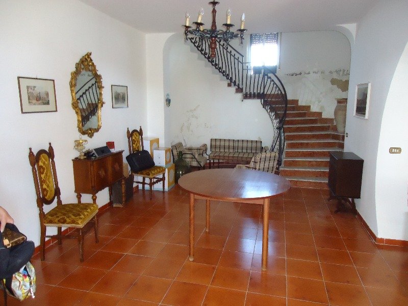 In zona Zingarello Mandrascava villa a Agrigento in Vendita