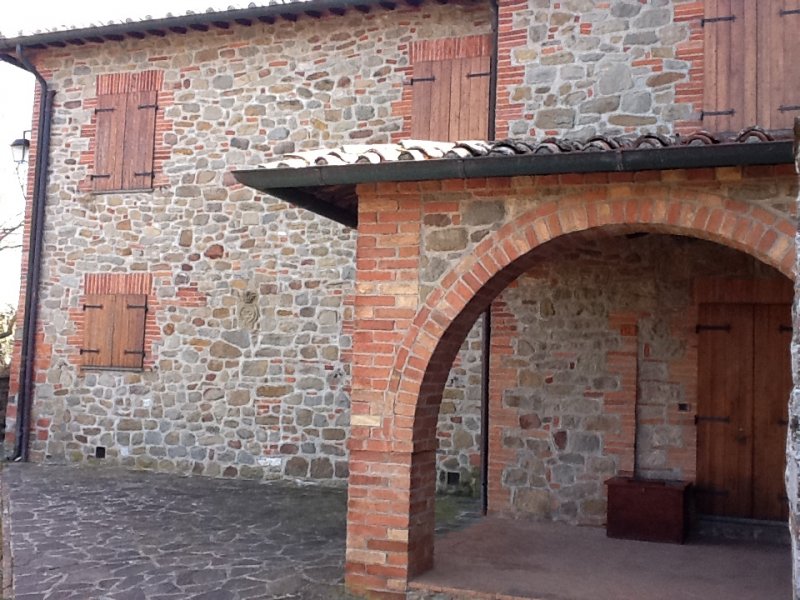 Sinalunga rustico in pietra a Siena in Vendita