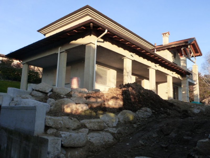 Villa singola zona Montello a Varese in Affitto