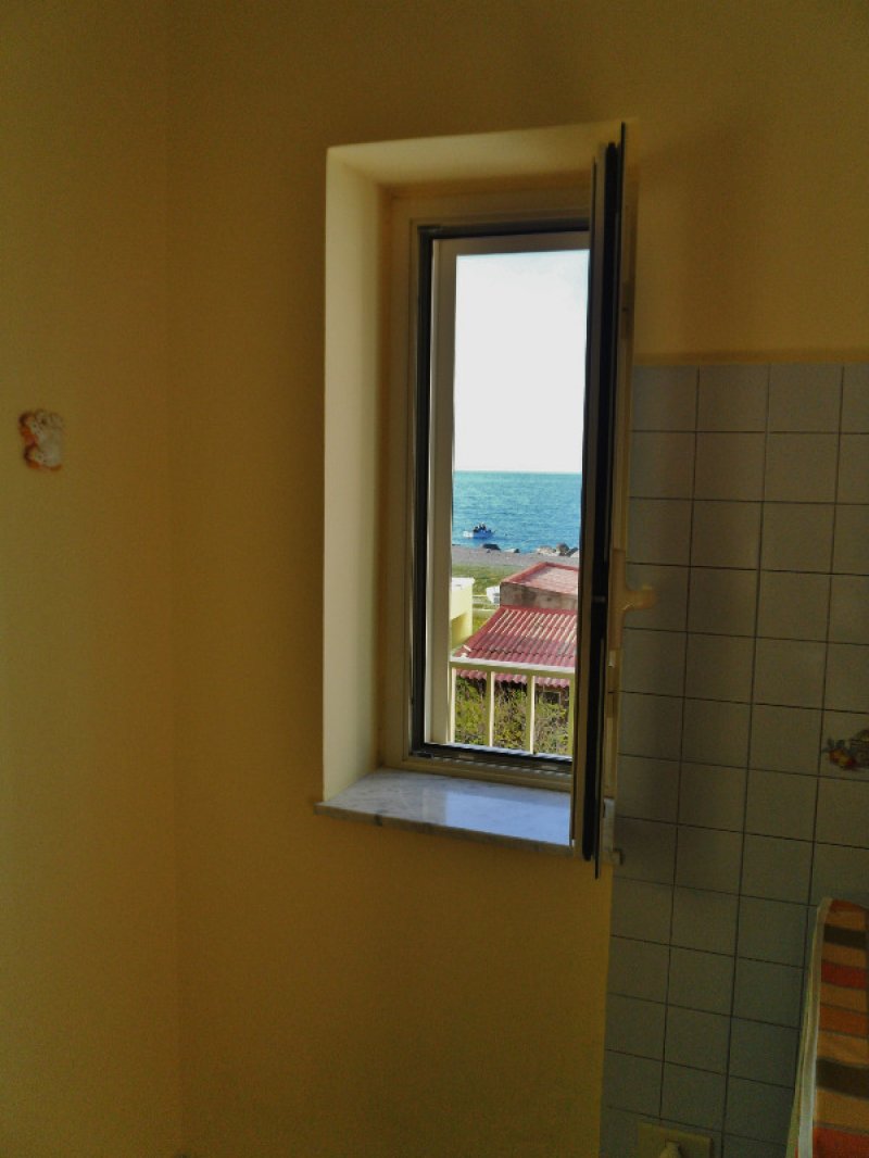 Mongiove Patti appartamento fronte mare a Messina in Affitto