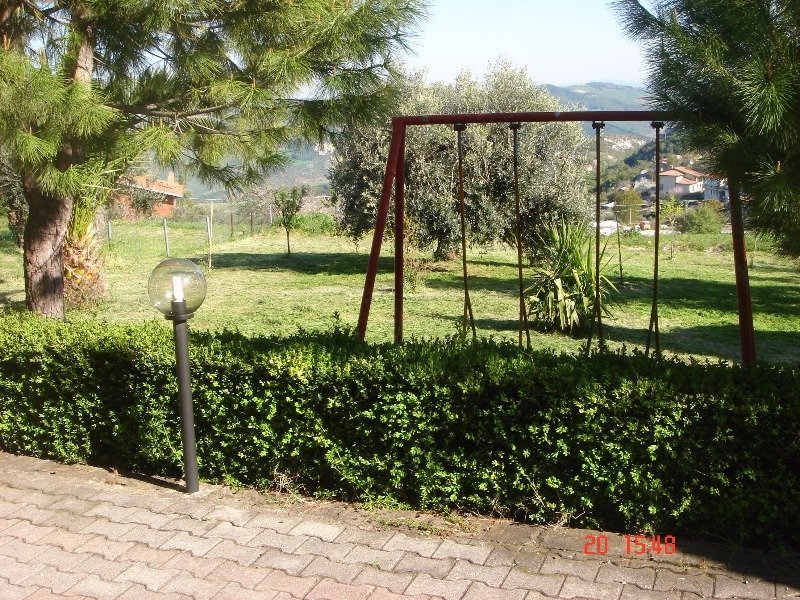 Fresagrandinaria casa con giardino a Chieti in Vendita